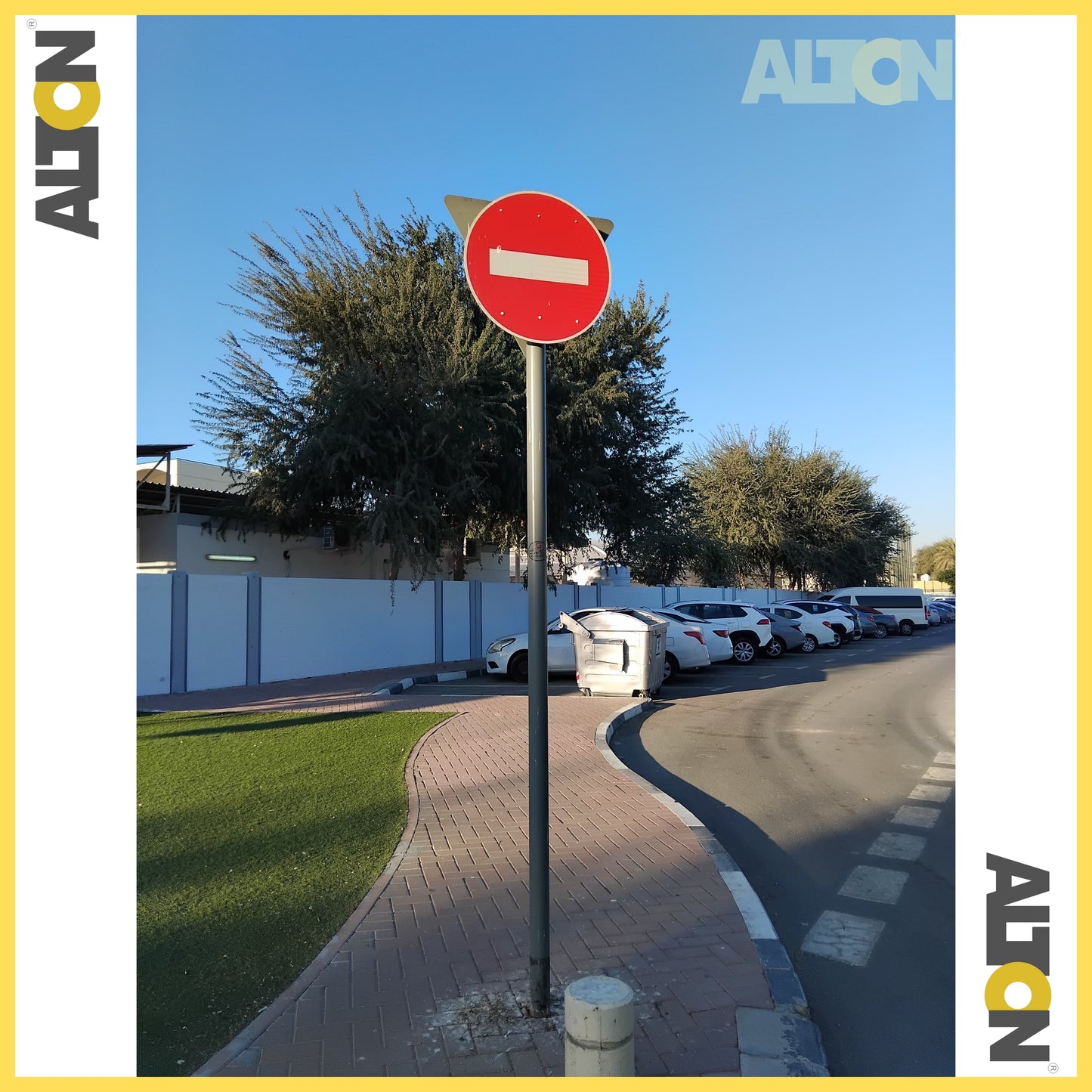 TRAFFIC SIGN
