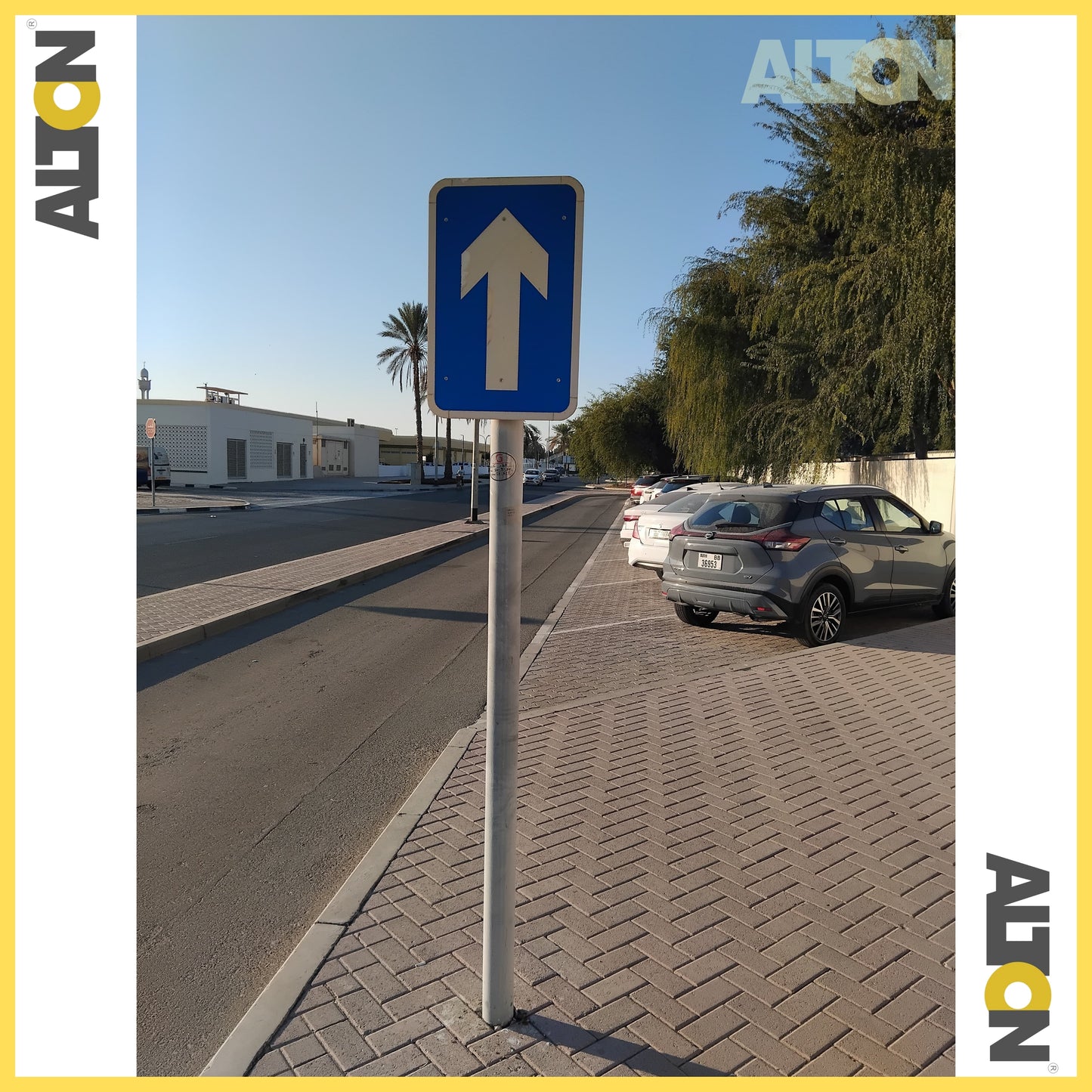 TRAFFIC SIGN