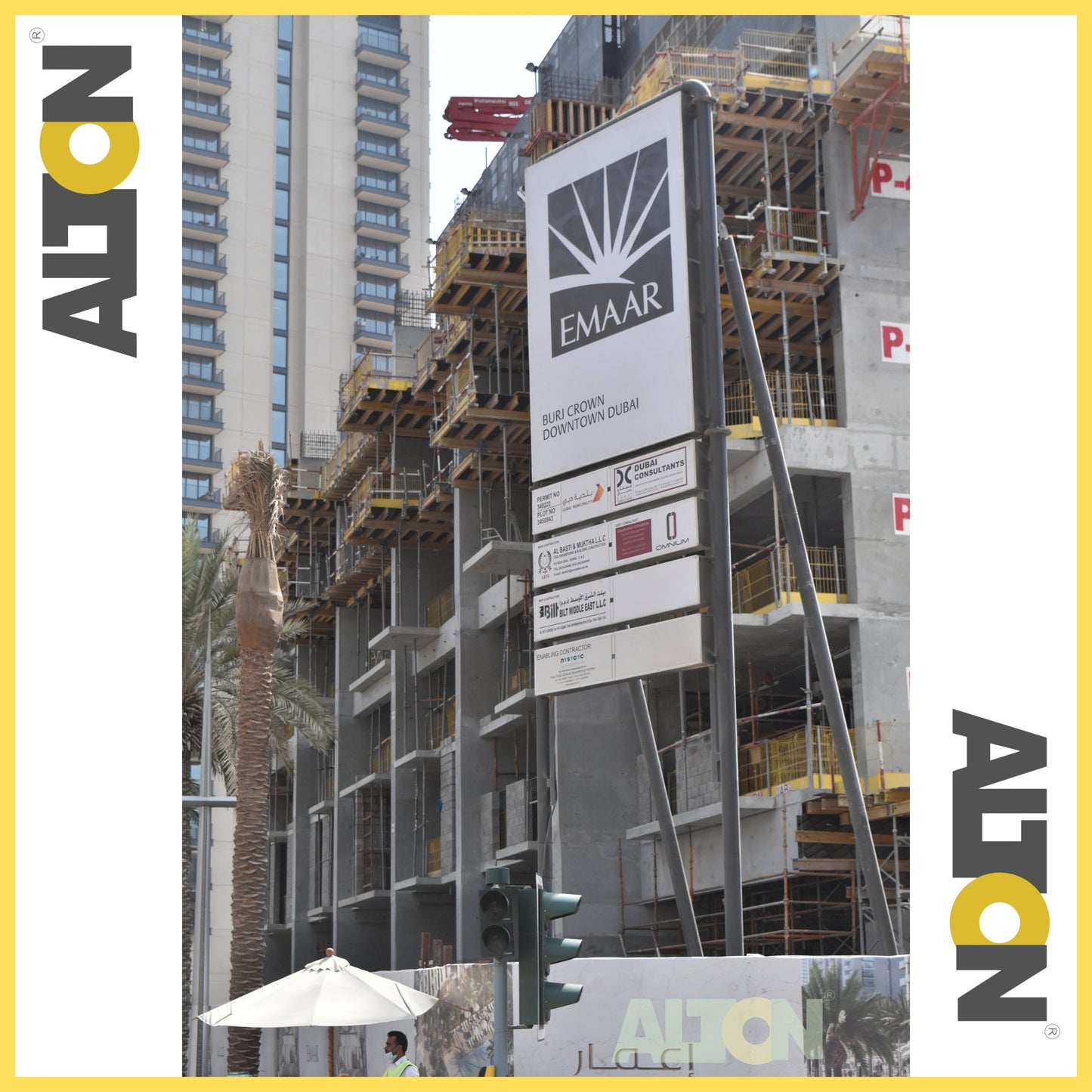 CONSTRUCTION SIGNAGE / SIGN BOARD